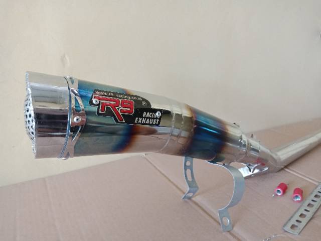Knalpot racing r9 R9 vixion old version vixion new lighting R15 V1 serta R15 V2. Bisa byr ditempat-1