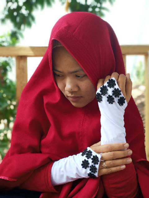 Handsock Renda Flow Hitam / Handsock Cincin Renda / Handsock Ring / Handsock Muslim /Handsock Wanita