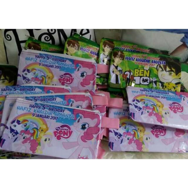 

Sovenir ulang tahun penci case custom
