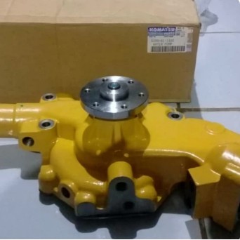 Water pump PC200-6 6D95 PC 200-6 6209-61-1100