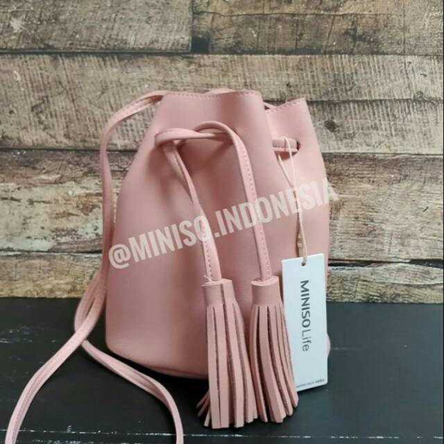 Tas Serut Miniso / Bucket Bag Miniso / Sling Bag Miniso