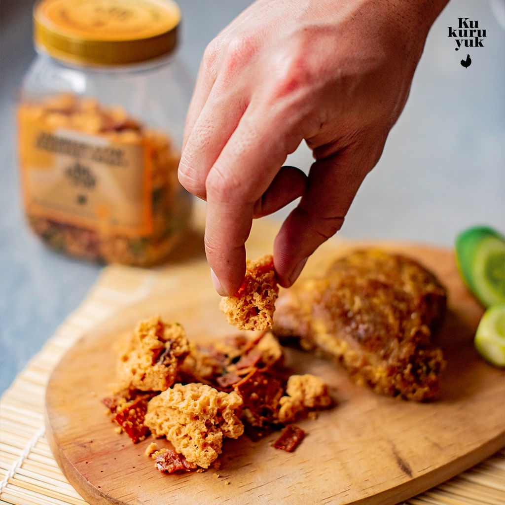 

pink Dendeng Kukuruyuk - Kremes / Kremesan Ayam Dendeng Crispy Makanan Siap Saji Frozen Food 100gr