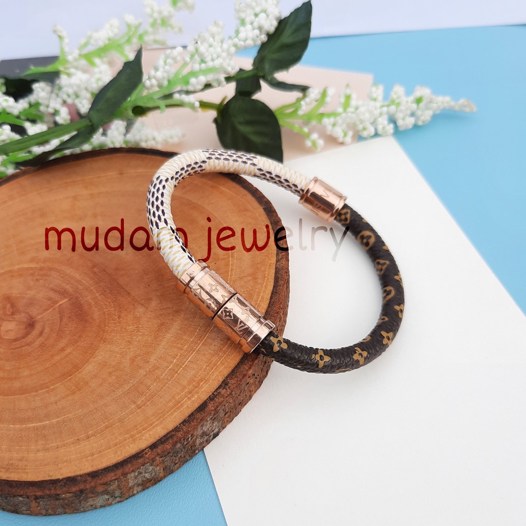 Gelang Model Kulit L* Mono dan Combinasi Magnet Tersedia Warna Gold dan Rose Gold