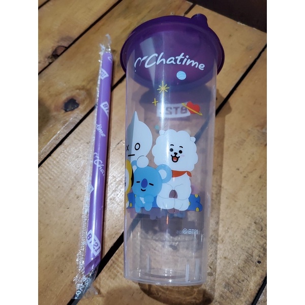 tumblr (reusable cup)+ straw chatime bt21