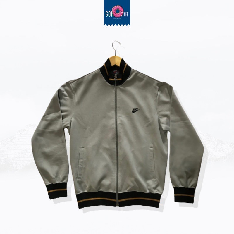 jaket nike second vintage tracktop