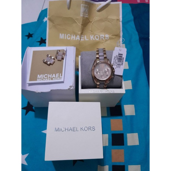 MK jam tangan ori..likenew