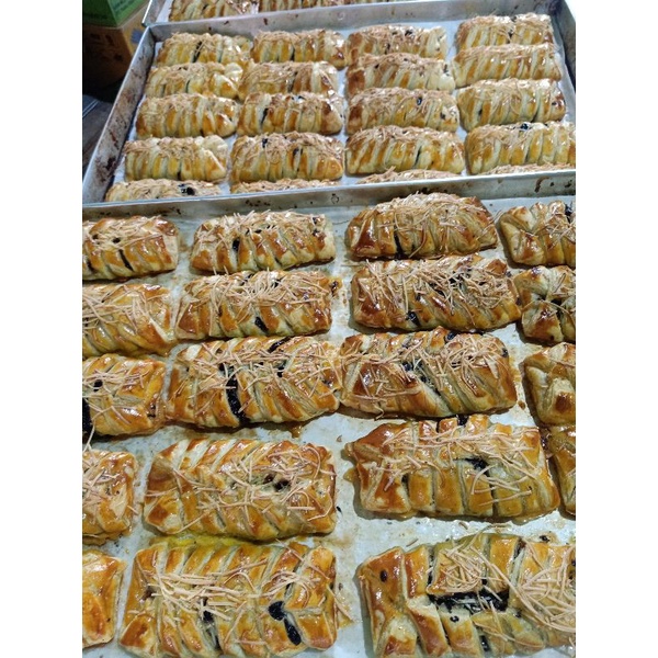

strudlle pisang coklat
