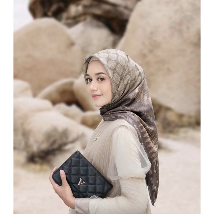 Dirgahayu Scarf Vanilla Hijab RIUNG ROSE BAJAWA MOCCA