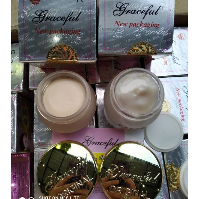 Cream cordy graceful siang dan malam