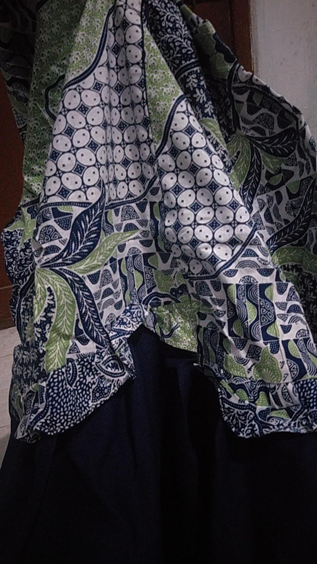 Atasan Batik Wanita Modern Kombinasi