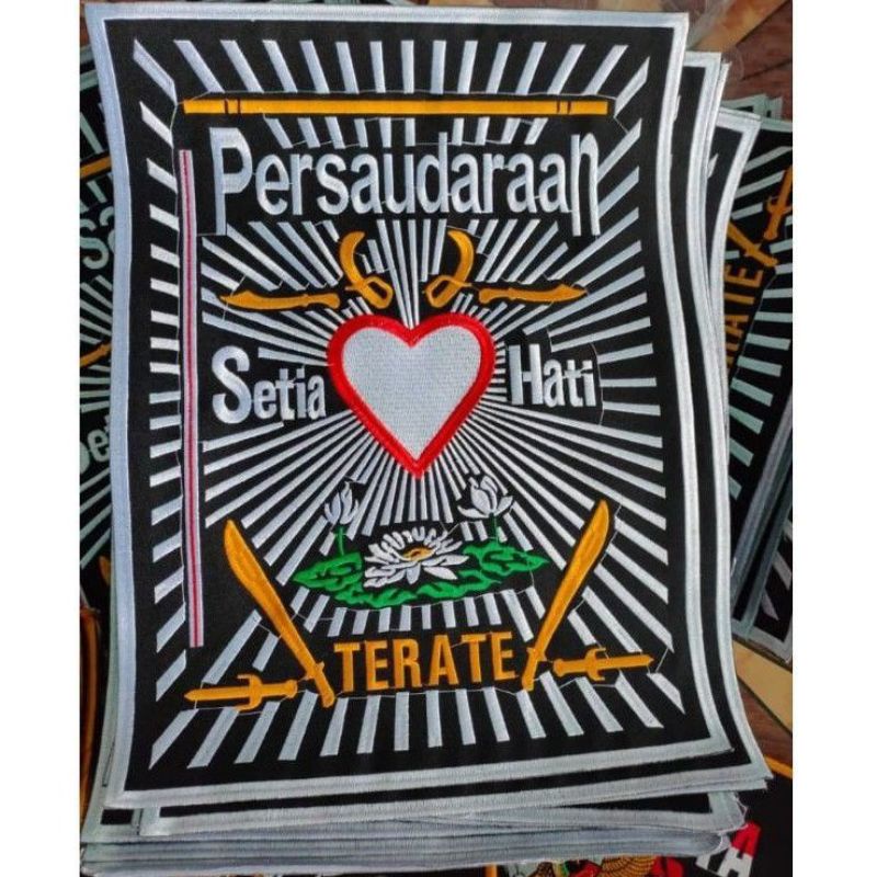 BED PUNGGUNG PSHT BESAR BED PUNGGUNG LAMBANG PSHT