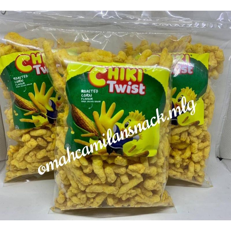 

Chiki twist / cheetos jagung bakar / aneka chiki2 cemilan terlaris anak-anak