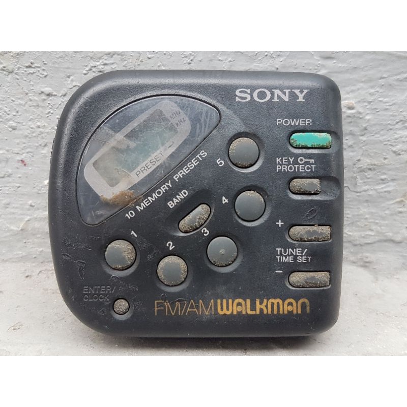Sony FM/AM Walkman SRF M32