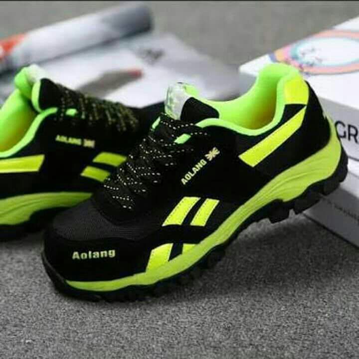 Sepatu safety import aolang juri green