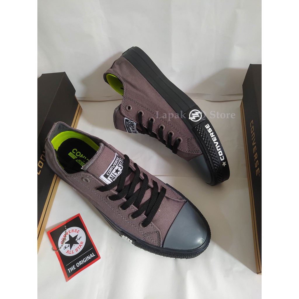 Sepatu pria Converse All Star Chuck Taylor CT II Undefeate Grade Vietnam