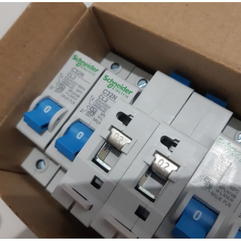 MCB SCHNEIDER 2A KEPALA BIRU