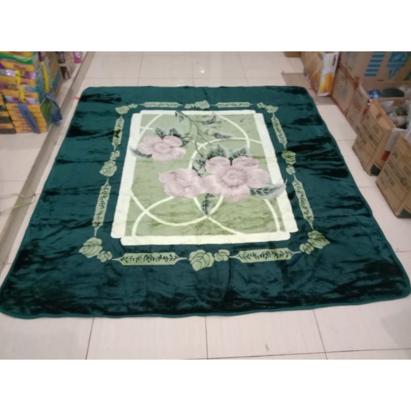 Selimut St. Michael Semi Jumbo Ukuran 200x220 cm Red Label Panel Halus Dan Tebal Kualitas Premium