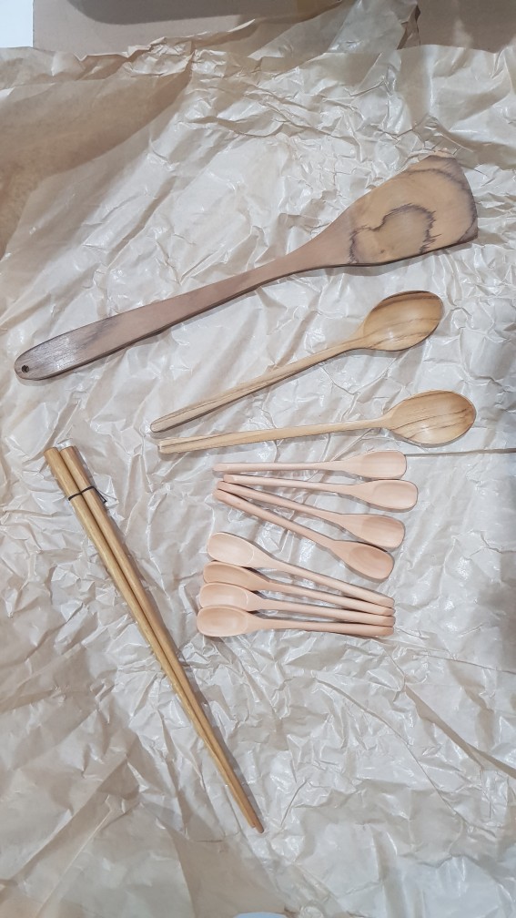 Anazu | Spatula Kayu