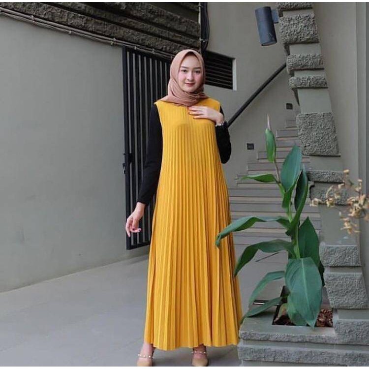 Nini dress plisket - Thejanclothes