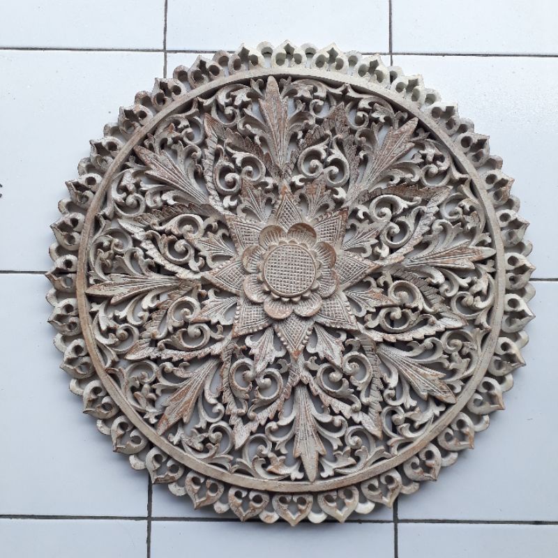 Pajangan dinding kayu ukiran Bali frame bundar diameter 60cm Home decoration