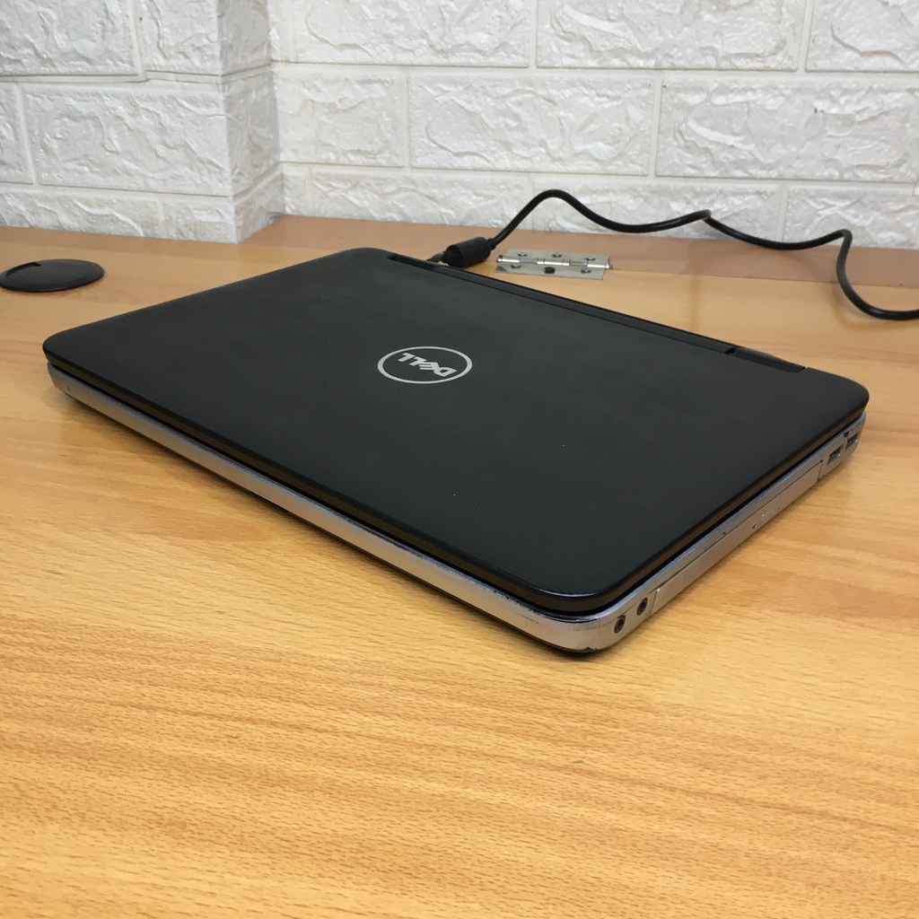 Laptop Dell Vostro 1450 Core i3 RAM 4GB Siap Pakai