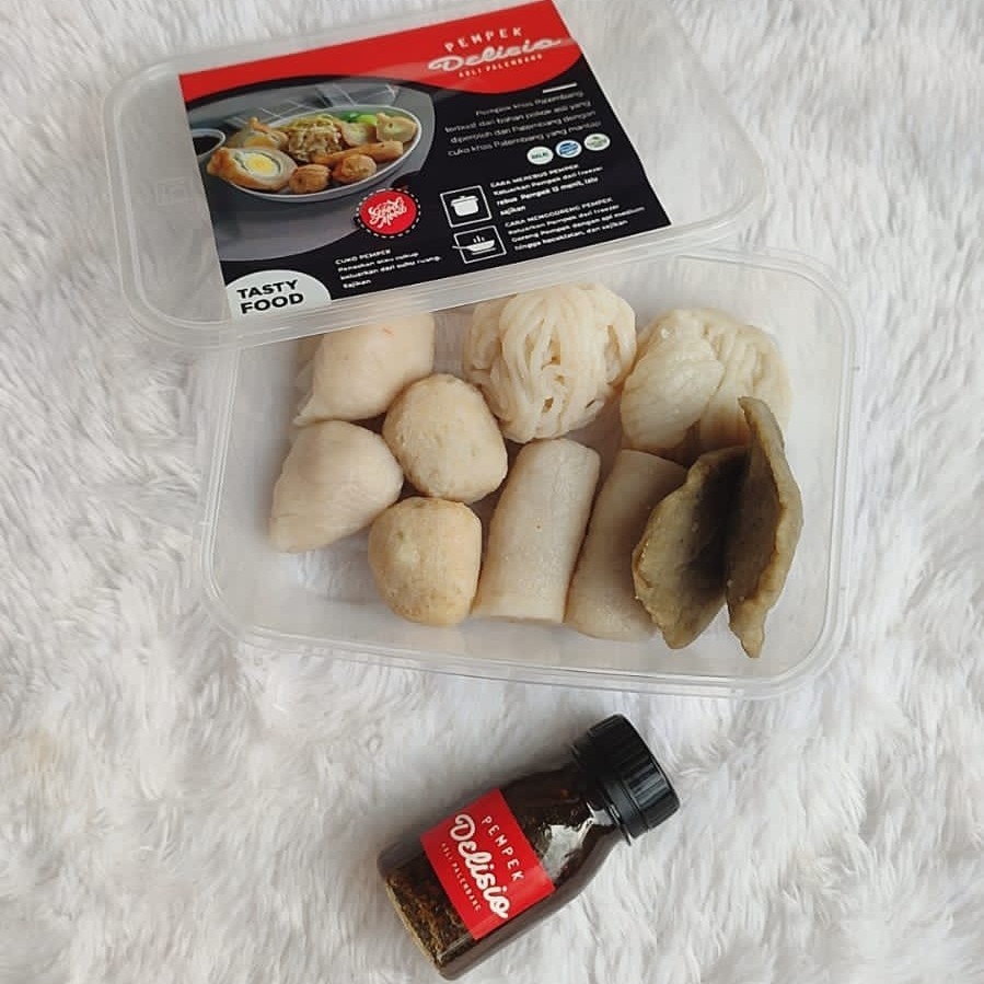

pempek palembang frozen campur isi 10