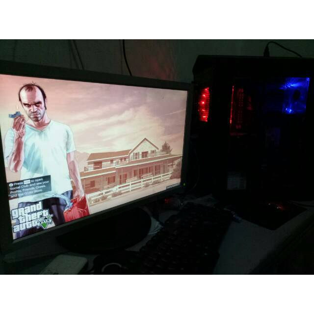 Paket PC Gaming AMD & LCD 19inch