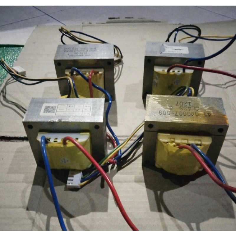 Trafo inverter bekas UPS prolink 600vaSebagai trafo :Input PLN 220vac