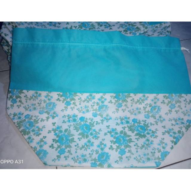 

Tas motif tebal ukuran box 22x22 ../muat 2 kardus