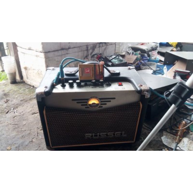 ampli gitar Russel