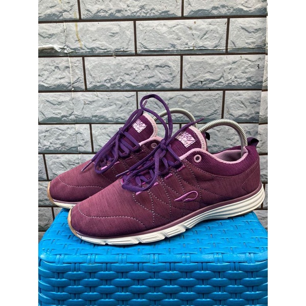 Sepatu Outdoor Prospecs