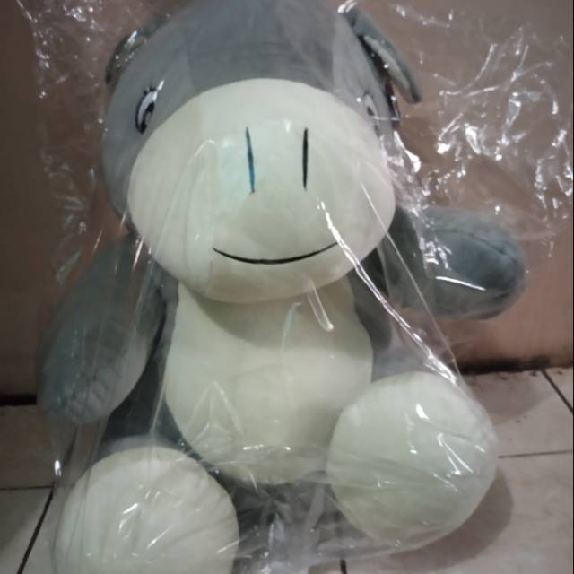 Boneka Anjing Besar