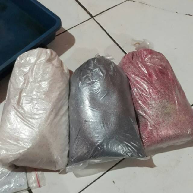 

Glitter powder