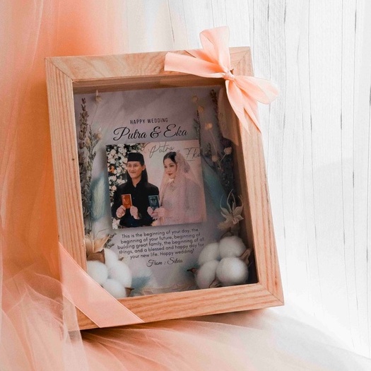 

PORT-006 /HAMPERS LEBARAN / PARCEL LEBARAN / HADIAH LEBARAN / GIFT BOX / IDUL FITRI / BINGKISAN LEBARAN / GRADUATION GIFT / AKRILIK CUSTOM / CUSTOM AKRILIK /HADIAH WISUDA / DISKON / BIRTHDAY GIFT/WEDDING GIFT / HADIAH SIDANG / IDUL ADHA