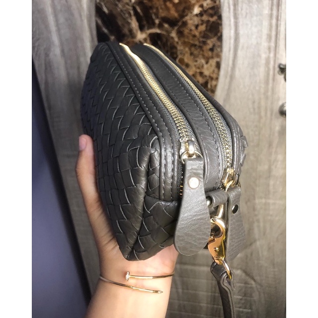 Sling bag ala Bottega Veneta