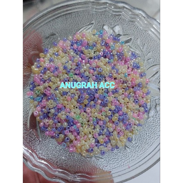 manik payet pasir pastel transparan