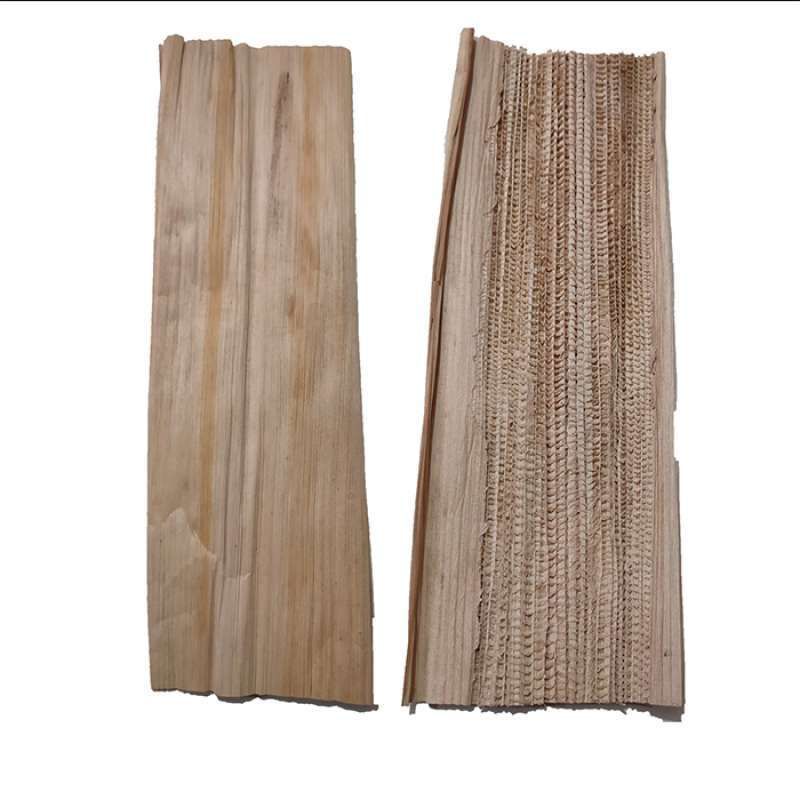 Pelepah pisang kering/gedebog kering