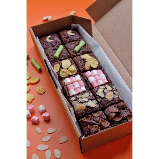 

brownies selera ayahku 30x10 (12 potong)