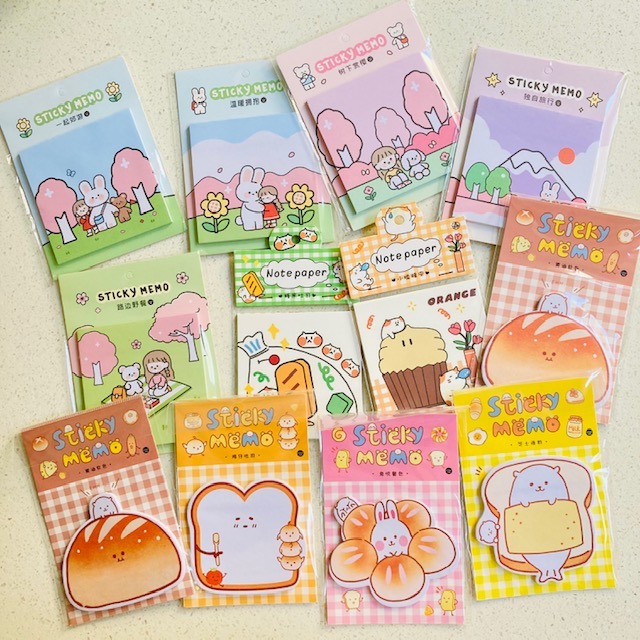 

Sticky notes, sticky memo motif roti, sakura, picnic, kucing lucu