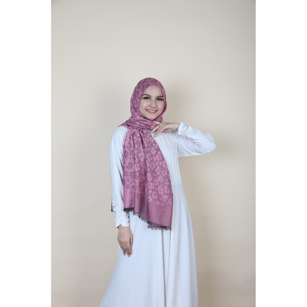 MOBASA OFFICIAL PASHMINA SILK HIJAB PASHMINA IMPORT JILBAB PASHMINA PREMIUM MOTIF LEO