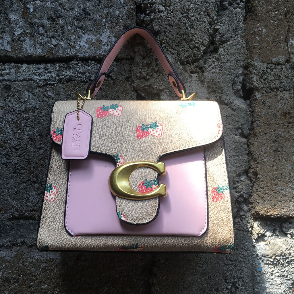 TAS COACH STRAWBERRY