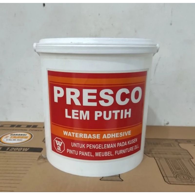 

Lem Kayu Presco Warna Putih Susu