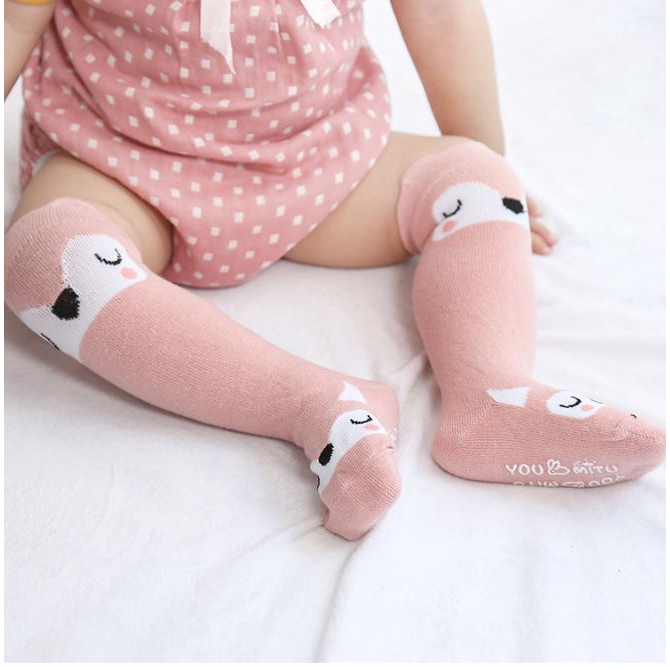 Kaos Kaki Panjang Karakter Bayi Lucu Anti Slip