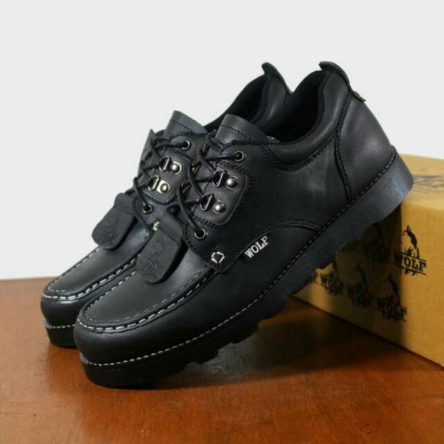 Jual Sepatu Ket Pria Wolf Bulldog Original Handmade | Shopee Indonesia
