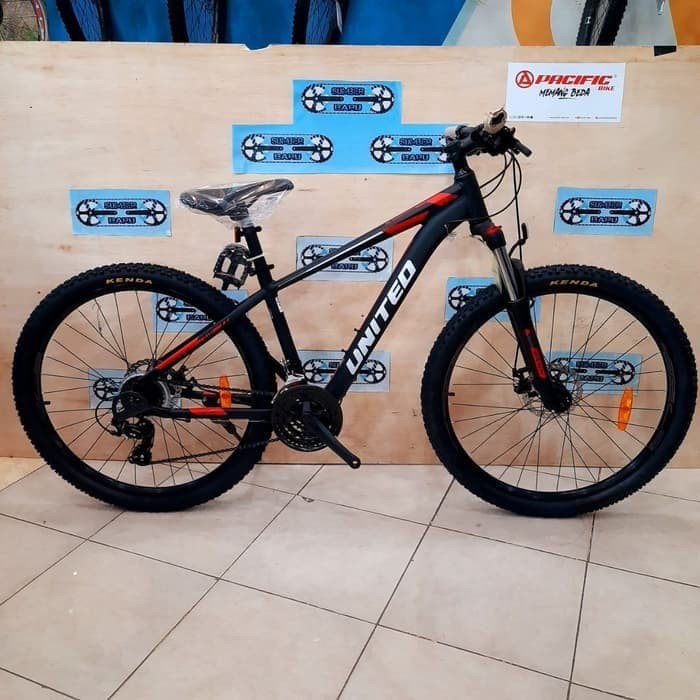 sepeda gunung MTB 27,5 UNITED new MONANZA 4.00
