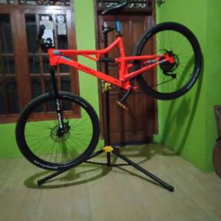 stand repair bike