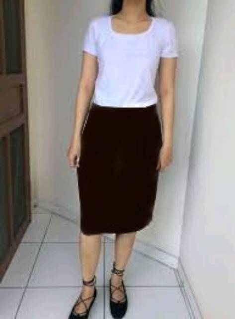 Rok span formal pendek coklat tua