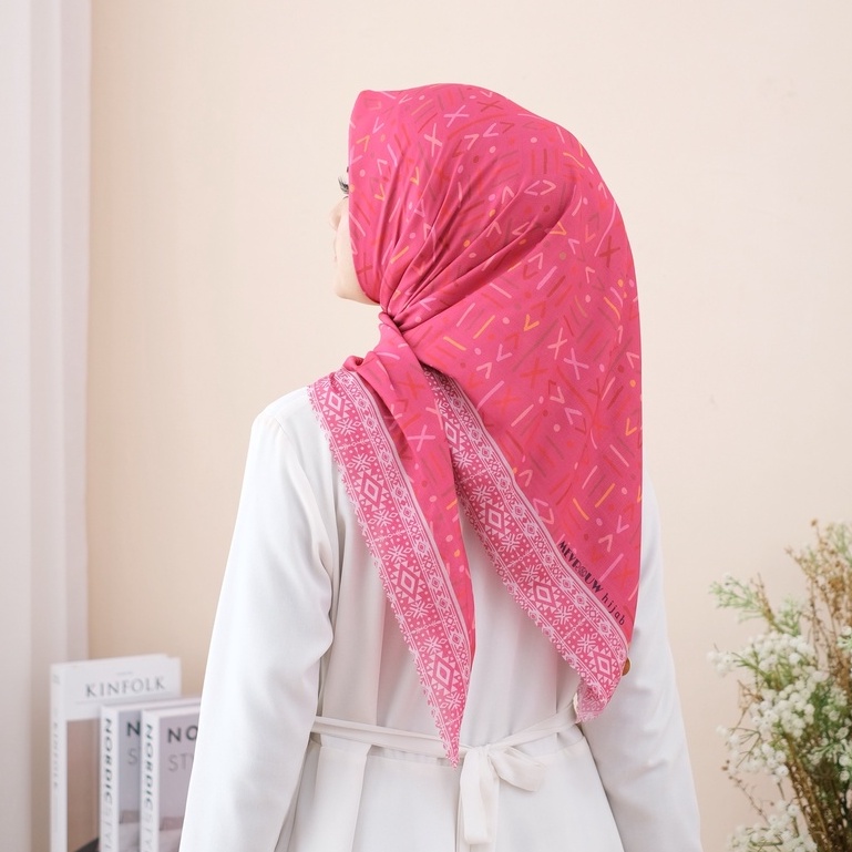 Mevrouw Hijab SAFI 110x110 Ultrafine Lasercut-5
