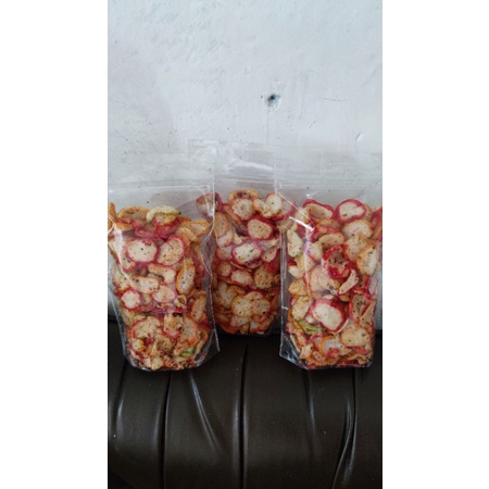 

makanan ringan keripik seblak