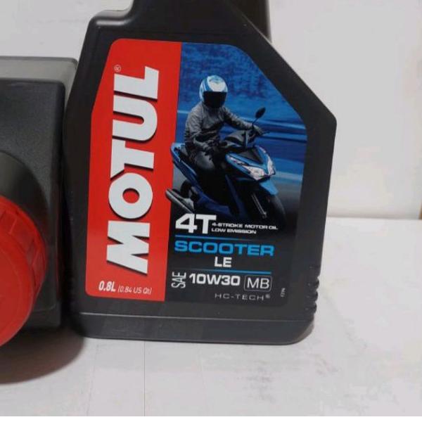 ◄ OLI MOTUL MATIC 800ML-10W30 UNTUK SEMUA MOTOR MATIC ➣